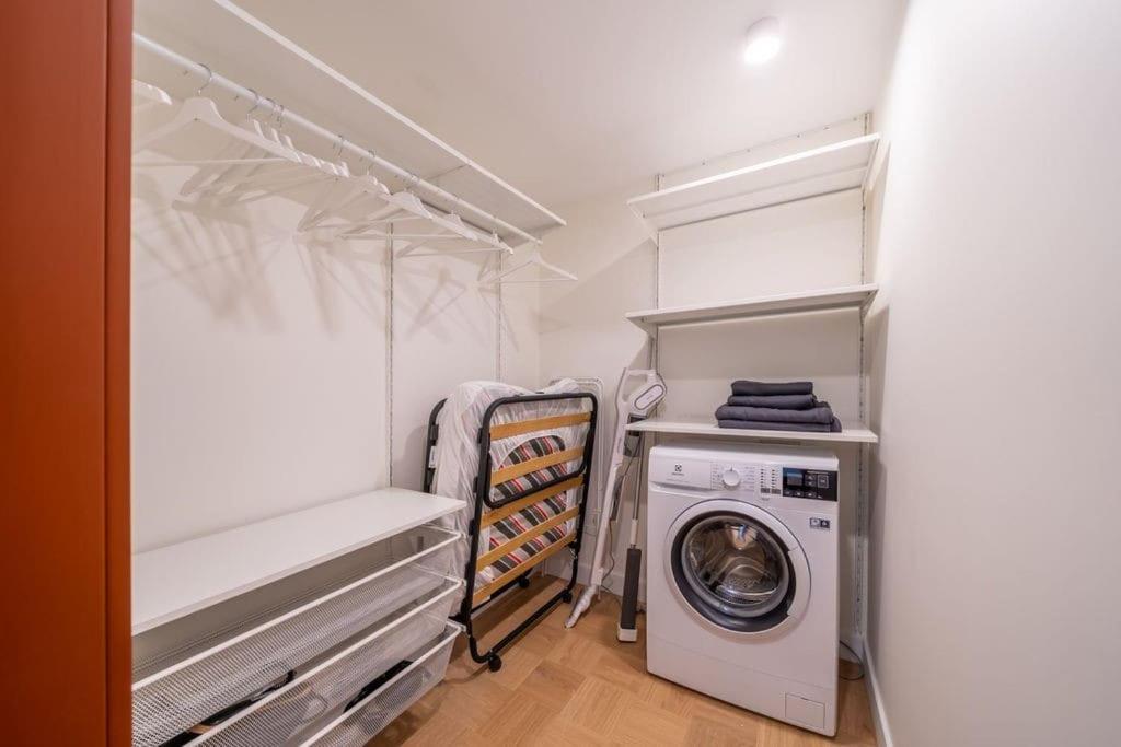 リガDesigner Loft In The City Centerアパートメント エクステリア 写真